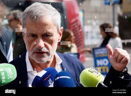 13 verde hi-res stock photography and images