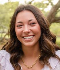 Photographers near me for senior portraits