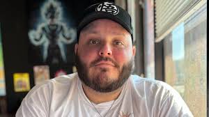 Chris Thomas Announces He is the New Full-Time Night Host