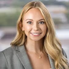 Beth Cioffi's Instagram, Twitter & Facebook