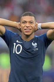 Найдите больше постов на тему kylian mbappe. Wm 2018 Wie Kylian Mappe Lebt Wen Er Liebt Gala De