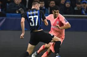 We'll let you judge this one. Barcellona Tifosi Pazzi Di Skriniar Il Piu Forte Del Mondo E C E Chi Scrive A Bartomeu Per Comprarlo Stile Inter
