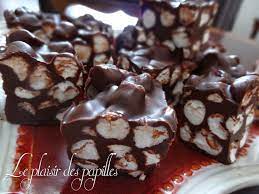 Encore plus de bouchées au beurre d'arachide. Fudge Au Beurre D Arachide Et A La Guimauve Fudge Recipes Fudge Desserts