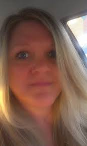 Vicky Asher's Instagram, Twitter & Facebook