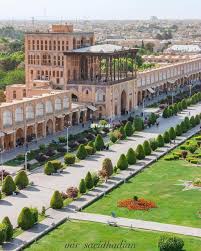 استان اصفهان عمارت زیبای عالی قاپو میدان نقش جهان اصفهان Iran Pictures Persian Architecture Iran