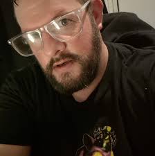 Can traffic lights be adjusted for pedestrian safety?