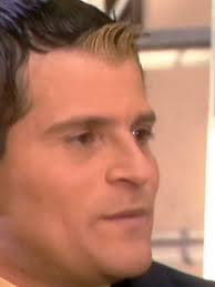 Freddy Molesta A Betty Moto