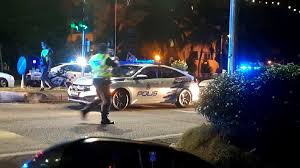Baru berurusan melalui telefon dengan cawanga trafik. Penang Man Steals Police S Patrol Car Just To Impress His Girlfriend Takes A 370km Joy Ride News Rojak Daily