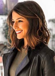 Wondering how to wear your shoulder length hair for a special occasion or daily, just take a look at these 20 short shoulder length haircuts. Pin On Hairstyles 2020