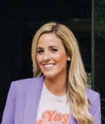 Kerry Satterfield's Instagram, Twitter & Facebook