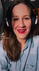 Amanda Utter's Instagram, Twitter & Facebook