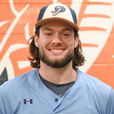 Caldwell runs win streak to 10