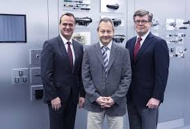 With over 100 highly qualified and motivated employees, our facility at velbert has become a general contracting center. Firma Huf Hulsbeck Furst Autor Bei News Research