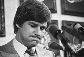On this day in 1978, Bobby Orr announced his NHL retirement. He was just a  few months away from his 31st birthday. 😢