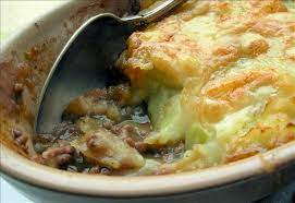 Traditional English Cottage Pie With Cheese And Leek Topping Recipe Food Com Recipe Cottage Pie Recipes British Food Traditional
