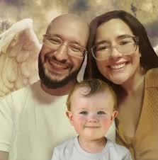 Can anyone help clear up this family photo?