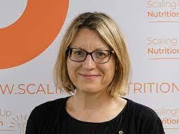 Eliza Avellar's Instagram, Twitter & Facebook