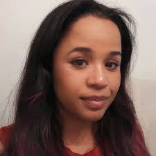 Janet Costa's Instagram, Twitter & Facebook