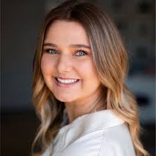 I am beyond excited to share I will be joining the San Francisco Giants for  the 2024 season as a photography intern! A huge thank you to Suzanna  Mitchell and Andy Kuno