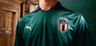 Bij het nationale voetbalteam van italië draait alles om de passie voor voetbal. Italie 3e Voetbalshirt 2020 2021 Voetbalshirts Com