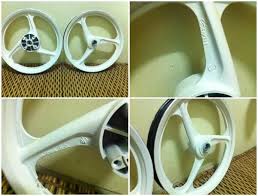 Sekadar perkongsian untuk mengetahui spotrim 3 batang enkei dan 6 batang enkei original semoga bermanfaat untuk korang tq for watching. Rafiq S On Twitter Enkei 3 Batang Thailand Baru Rm800 Sini Sy Nk Tolak Rm400 Siap Tayar Condition 8 10 Serius Buyer Dm Http T Co B3bfwzmgpe