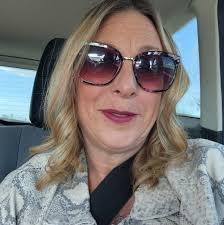 South Milwaukee High School students call for School Board President Sophia  Williams' resignation after comments about English teachers and test scores.