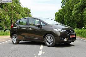 The biggest challenge for honda engineers was to make the new jazz as roomy as the one before it, despite having to fit more hardware for the hybrid powertrain. 2018 Honda Jazz Review Vx Petrol Cvt Test Drive Report