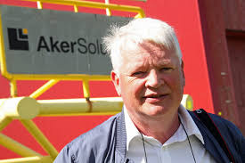 Fenrik geir aker fra kompani lauritzen er instruktør, veileder og foredragsholder. 14 Juni Bor Vaere Flaggdag I Alstahaug Helgelands Blad