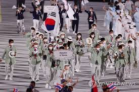 أثار الزي الرسمي لبعثة مصر، المشاركة في دورة الألعاب الأولمبية، نسخة طوكيو 2021، حالة من الجدل في الفترة الأخيرة. Shpcbreol8jqm