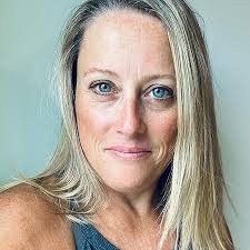 Amazon.com: Becky Edwards: books, biography, latest update