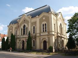 Mol fehérvár fc played against kisvárda fc in 3 matches this season. Kisvarda Zsinagoga Retkoz Muzeum Synagogue Now Museum Of The Retkoz Mapio Net