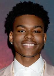 Fan Casting Jordan Fisher as Beau Maxwell in Off campus ( tv show)