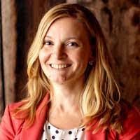 Leann Larocca's Instagram, Twitter & Facebook