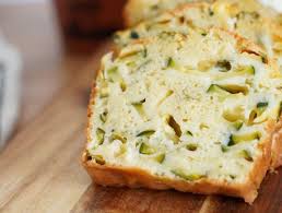 Cake Aux Courgettes Et A La Feta Recette En 2020 Recettes De Cuisine Cake Courgette Alimentation