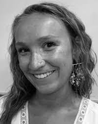 Lora Cantu's Instagram, Twitter & Facebook