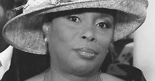 Deanne Bain's Instagram, Twitter & Facebook