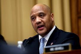 Chandra Lanier's Instagram, Twitter & Facebook