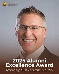 Abbie Meredith keeps a busy schedule--she's an industrial and  entrepreneurial engineering student and also works full time as a machined  core fabricator at Plascore. She needed a college experience that works for