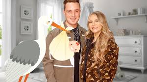 Check out the latest pictures, photos and images of dagi bee. Egxwehjcidnybm