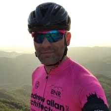 Rod Leach's Instagram, Twitter & Facebook