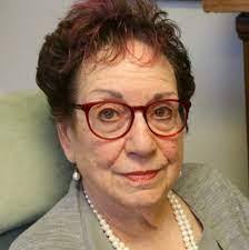 Caroline Cozza's Instagram, Twitter & Facebook