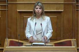 Για τα νηπιαγωγεία και τα δημοτικά μέχρι τις 25 ιουνίου. Makrh Paratash Sxolikoy Etoys Mexri Ton Ioynio Eidhseis Pagenews Gr