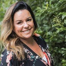 Laura Lovgren's Instagram, Twitter & Facebook