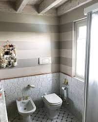 Tinteggiaturefilippinifabrizio Su Instagram Bagno In Stile Rustico Con Righe Orizzontali Vera Decapatura Esegu Clawfoot Bathtub Saronno Alcove Bathtub