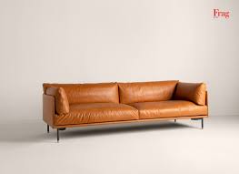 In tessuto o pelle, small o standard, anche con profili colorati. Wilton Frag Sedie Poltrone E Divani In Pelle