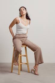 Discover furnishings and inspiration to create a better life at home. Bunny Slopes Cable Knit Sweater Crop Top In White 30 Tobi Nl