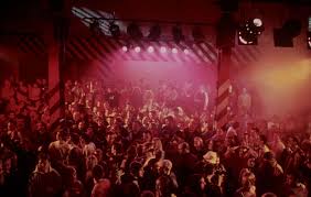Like the two other compilations, the hacienda acid house classics is full of some great tracks from the acid house years. The Best House Music Songs