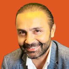 What a great way to start off 2025! 🎉 I'm deeply honored to have been  chosen as a Greenbook Future List Honoree. This recognition fuels my  passion for helping others thrive. I