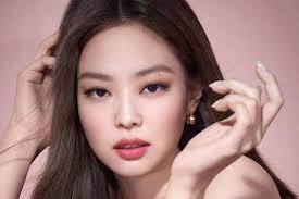 Jennie is a member of blackpink, as well as a soloist. Yg Clarifies Controversy Over Blackpink S Jennie S Recent Instagram Post Soompi