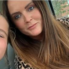 Gail Mcardle's Instagram, Twitter & Facebook